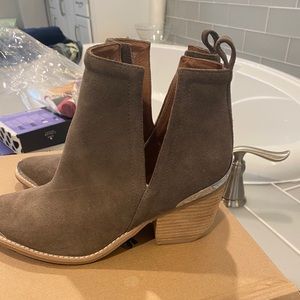 Jeffery Campbell cut out cowboy boots!